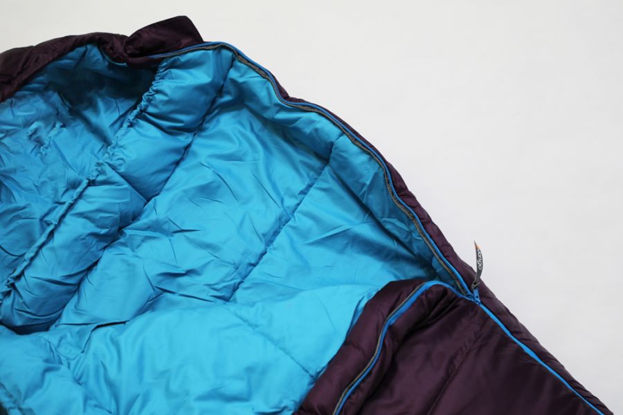 Head area open on Vango Nitestar 250S (short) childrens sleeping bag in pheonix purple